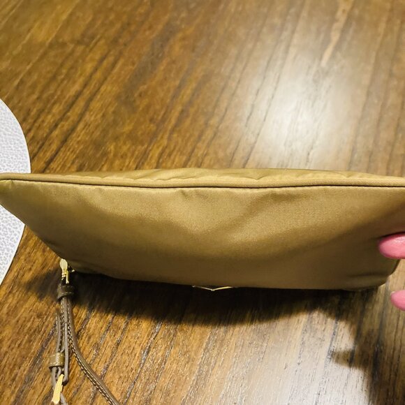 ✨Prada Cosmetic Bag Olive Gold Unique hard to find color✨ Pristine✨ - Picture 6 of 16
